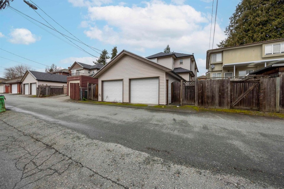 Photo 35 at 834 W 69th Avenue, Marpole, Vancouver West