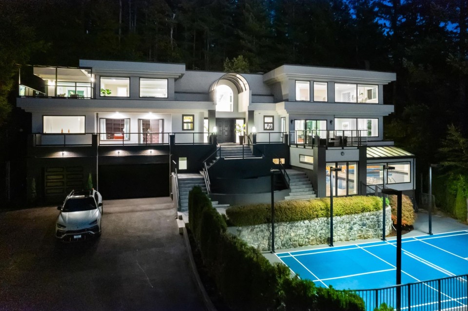 Photo 32 at 4556 Woodgreen Drive, Cypress Park Estates, West Vancouver