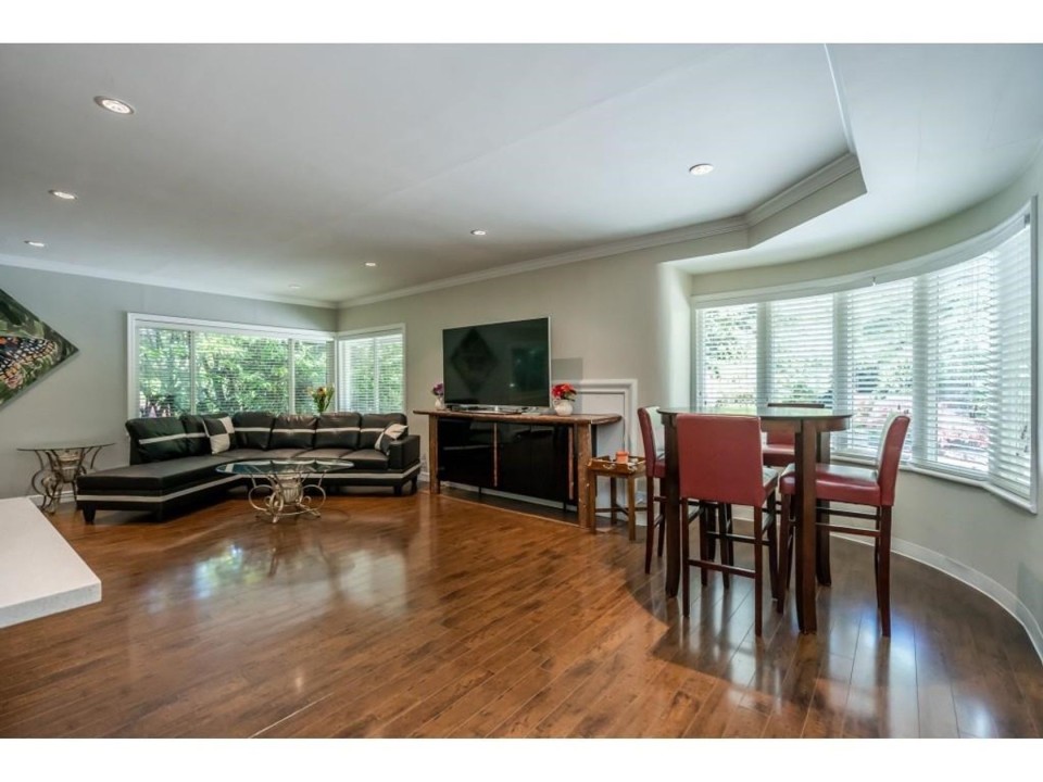 Photo 4 at 820 Mathers Avenue, Sentinel Hill, West Vancouver