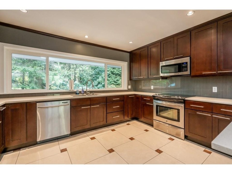 Photo 11 at 820 Mathers Avenue, Sentinel Hill, West Vancouver