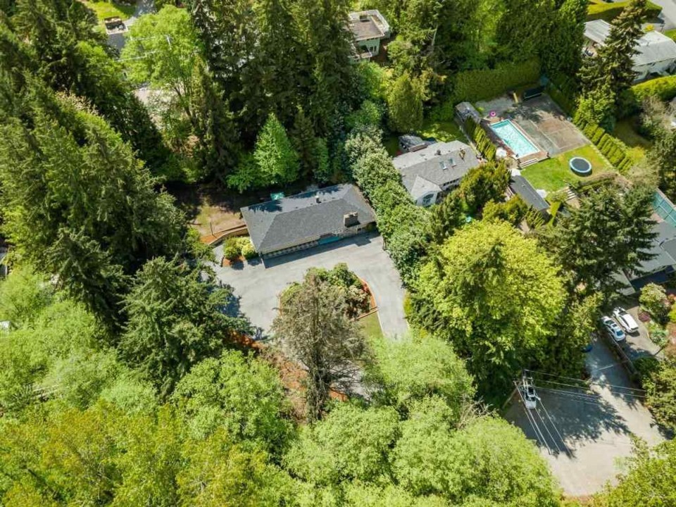 Photo 37 at 820 Mathers Avenue, Sentinel Hill, West Vancouver