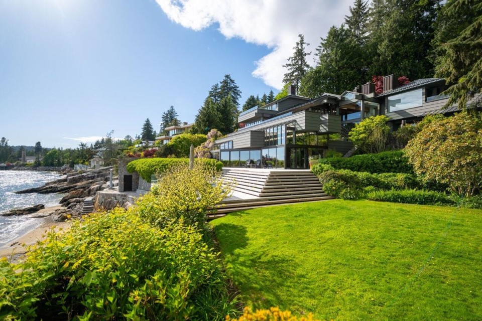 Photo 2 at 4036 Marine Drive, Sandy Cove, West Vancouver