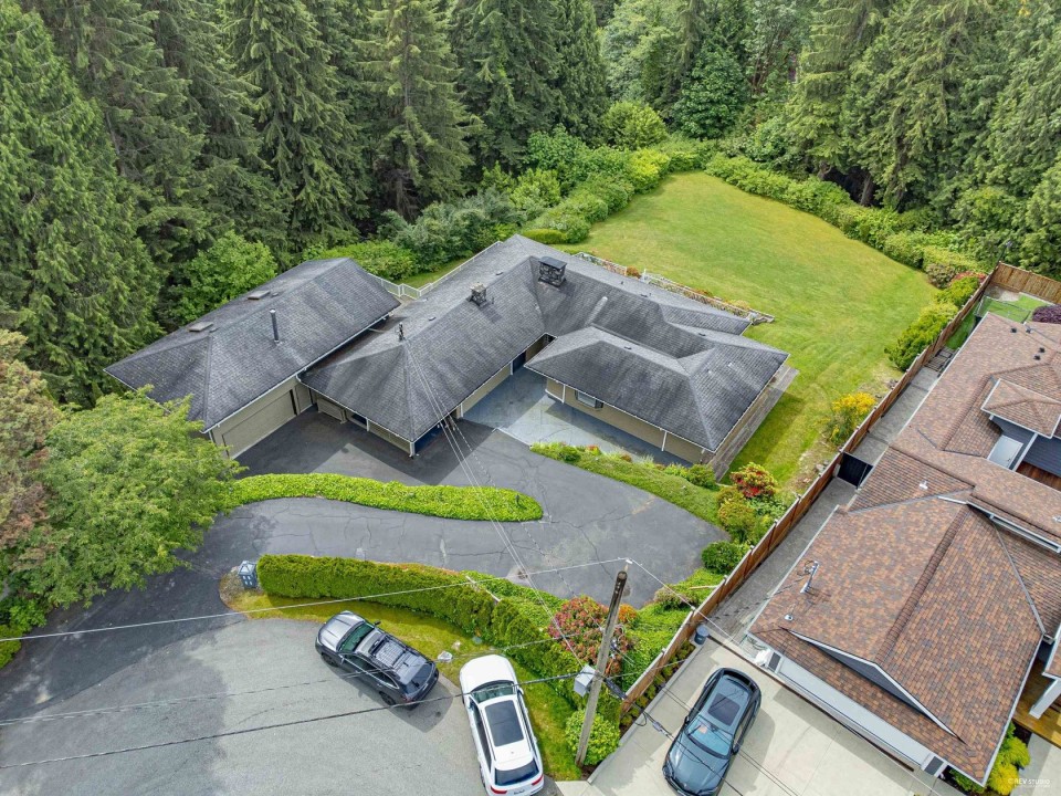 Photo 1 at 630 Holmbury Place, British Properties, West Vancouver