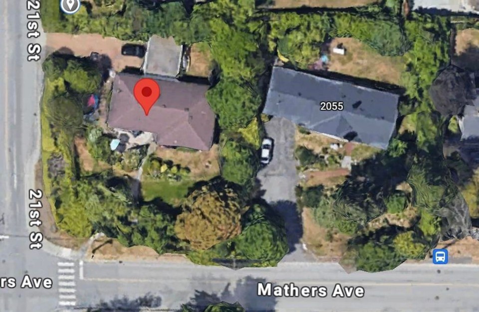 Photo 4 at 2095 Mathers Avenue, Ambleside, West Vancouver