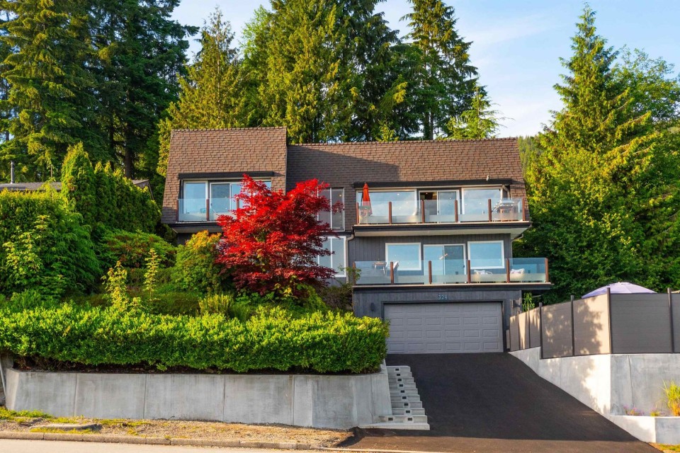 Photo 37 at 324 Montroyal Boulevard, Upper Delbrook, North Vancouver