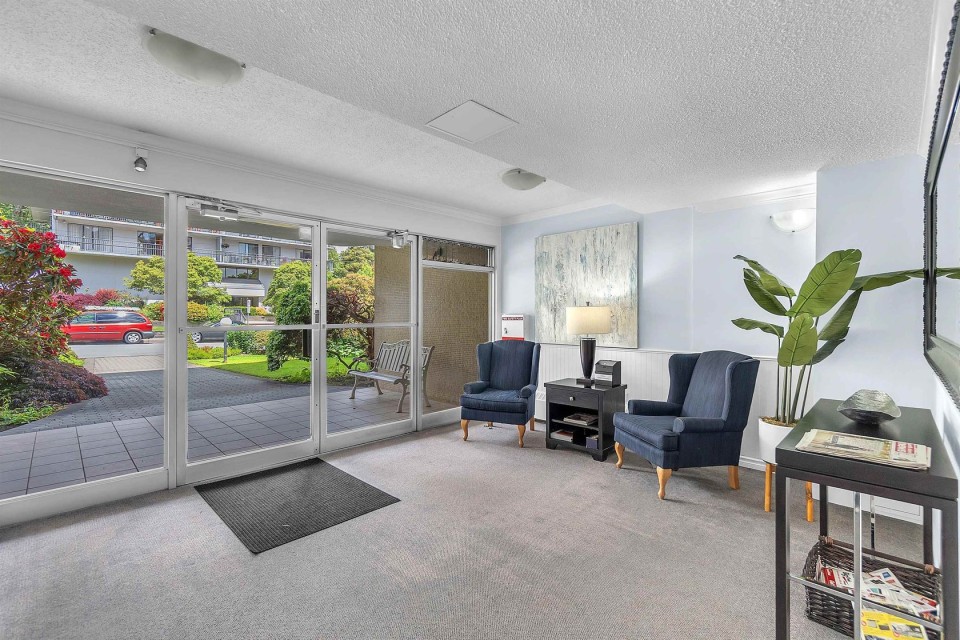 Photo 38 at 306 - 1750 Esquimalt Avenue, Ambleside, West Vancouver