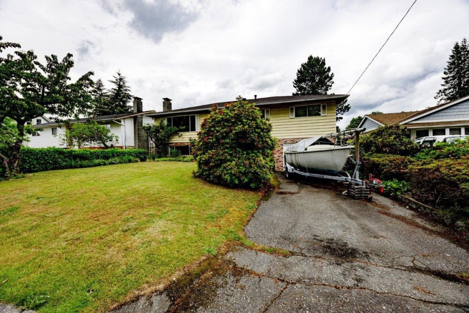 Photo 3 at 770 E 15th Street, Boulevard, North Vancouver