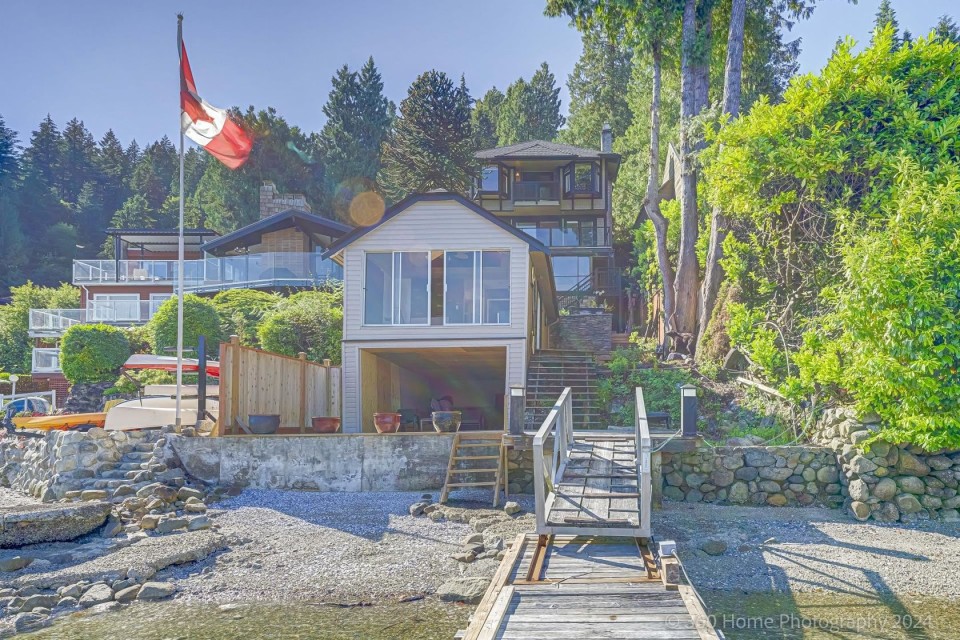 Photo 24 at 2660 Panorama Drive, Deep Cove, North Vancouver