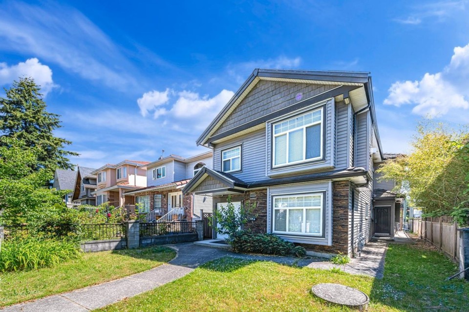 Photo 1 at 8522 Shaughnessy Street, Marpole, Vancouver West