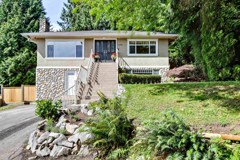 Photo 1 at 3581 Wellington Crescent, Edgemont, North Vancouver