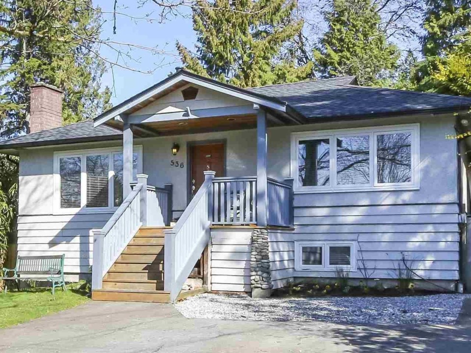 Photo 1 at 536 W Kings Road, Upper Lonsdale, North Vancouver