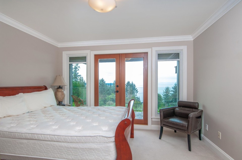 Photo 8 at 1408 31st Street, Altamont, West Vancouver