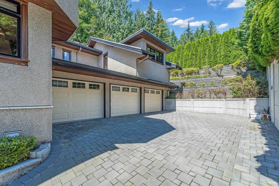 Photo 39 at 2673 Finch Hill, Canterbury WV, West Vancouver