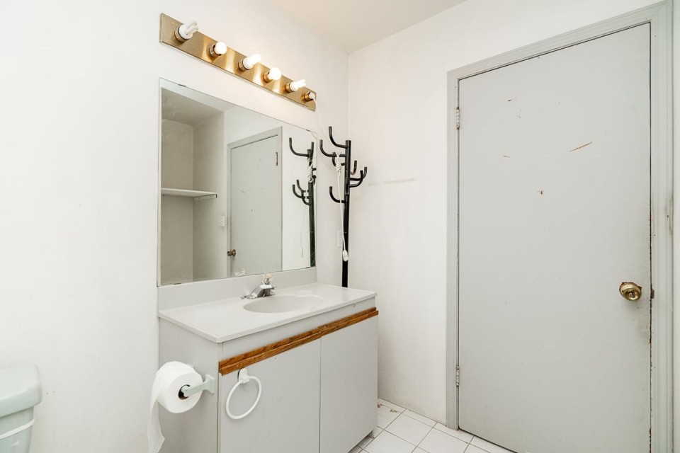 Photo 19 at 353 W 16th Street, Central Lonsdale, North Vancouver