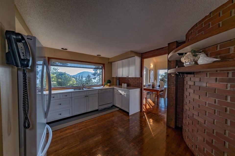 Photo 9 at 8595 Ansell Place, Howe Sound, West Vancouver