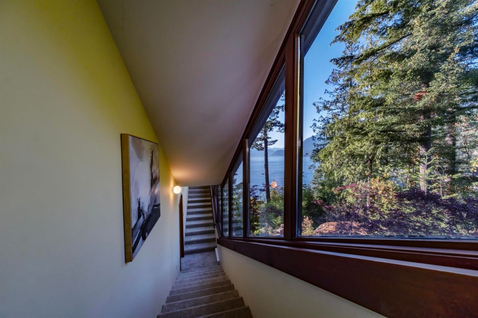 Photo 17 at 8595 Ansell Place, Howe Sound, West Vancouver