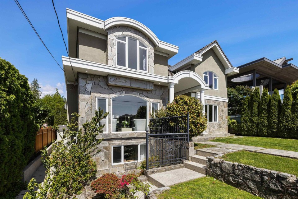 Photo 40 at 1271 Fulton Avenue, Ambleside, West Vancouver