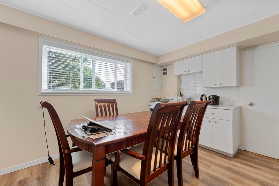 Photo 24 at 564 W 64th Avenue, Marpole, Vancouver West