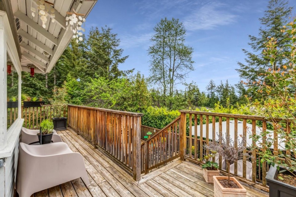 Photo 11 at 1045 Cortell Street, Pemberton Heights, North Vancouver