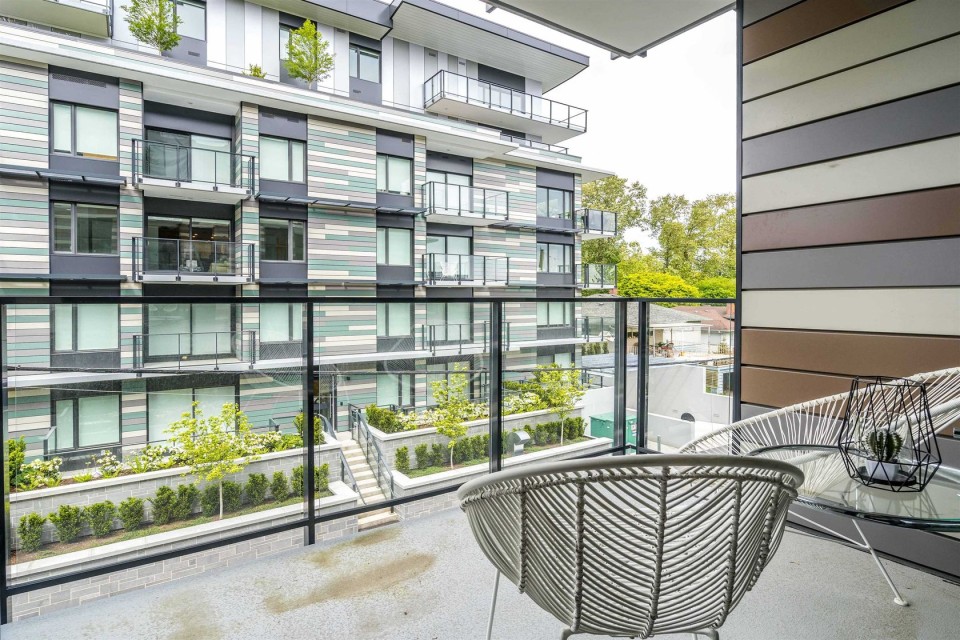 Photo 17 at 305 - 477 W 59th Avenue, South Cambie, Vancouver West