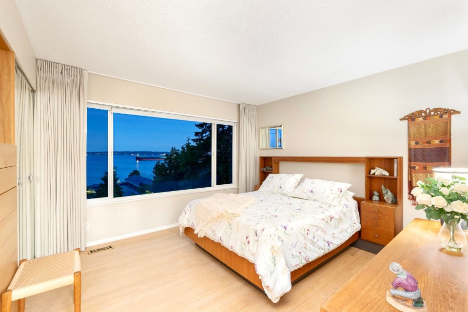 Photo 19 at 4184 Rose Crescent, Sandy Cove, West Vancouver