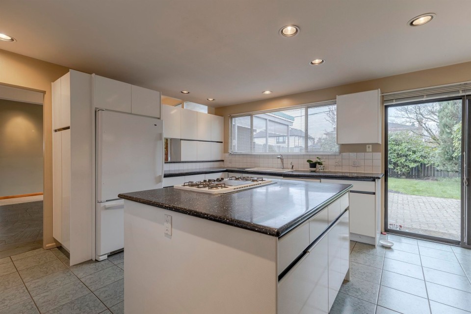 Photo 15 at 1068 W 47th Avenue, South Granville, Vancouver West