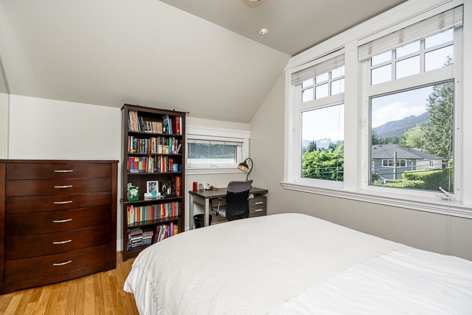 Photo 21 at 3375 Chesterfield Avenue, Upper Lonsdale, North Vancouver