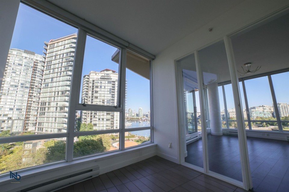 Photo 3 at 906 - 980 Cooperage Way, Yaletown, Vancouver West